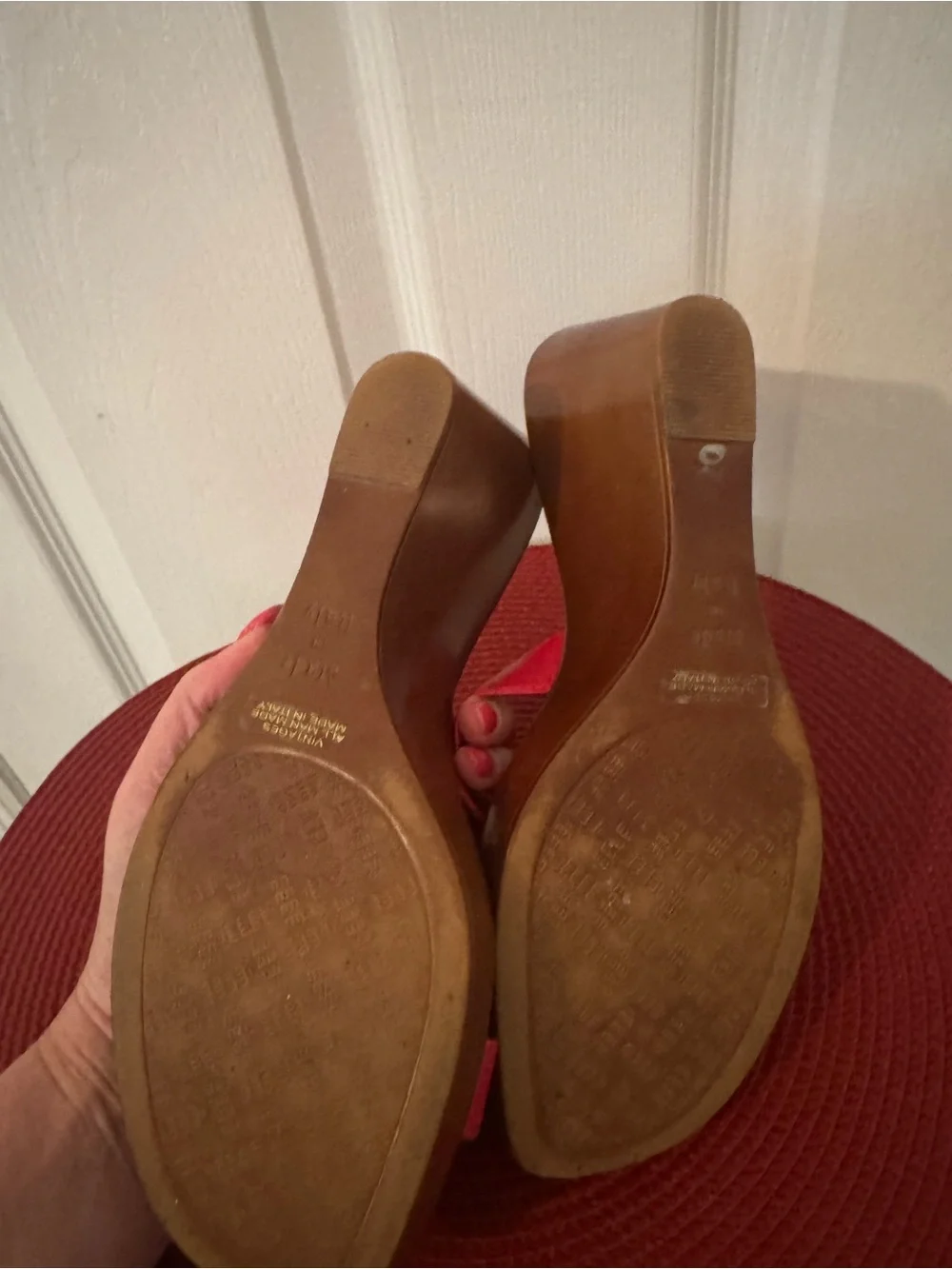 Italian Shoemakers Red Floral Wedge Sandals - Picture 3 of 4